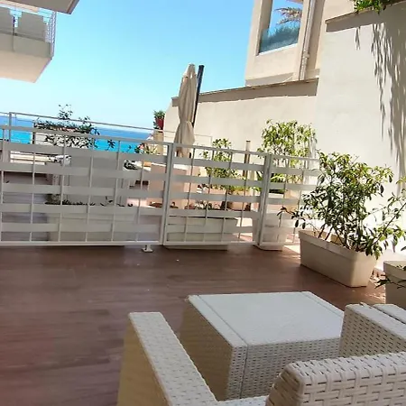 Lägenhetshotell Spuma Di Mare