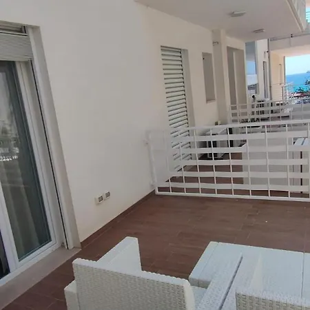 מלון דירות Spuma Di Mare 3*