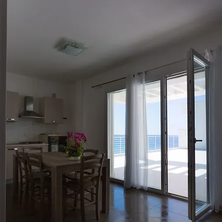 アパートホテル Spuma Di Mare